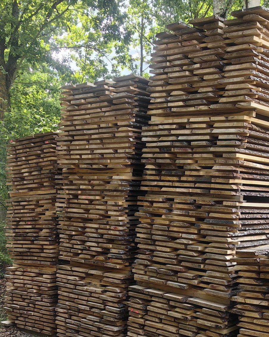 A-klases melnalkšņa dēļi, 33 mm x 3 m